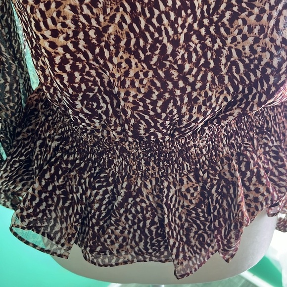 Express peplum balloon sleeve blouse - Picture 5 of 6